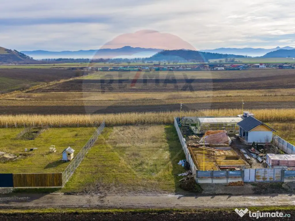 Teren intravilan 800mp Bod / Strada Iasomiei/ zona agreme...