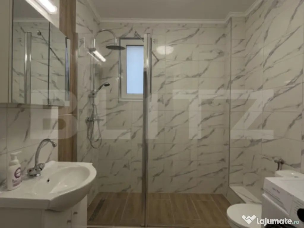 Apartament cu 3 camere, prima închiriere, parcare subteran? 