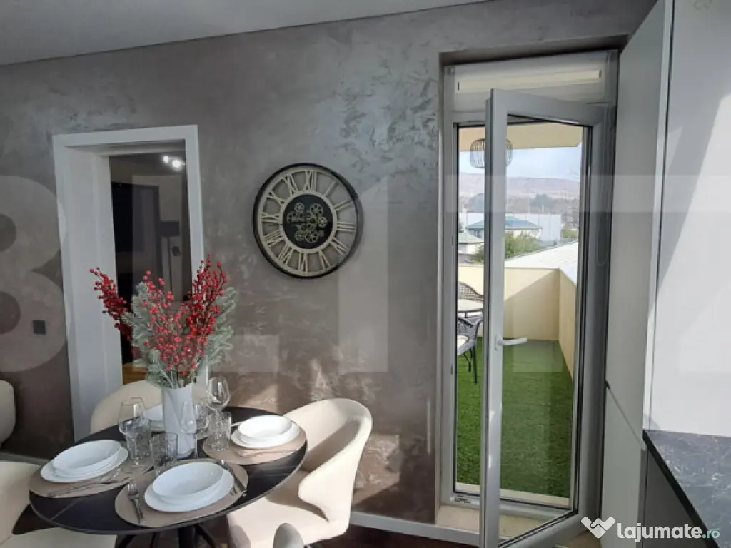 Apartament cu 3 camere, etaj 1/4, zona Sportului, cu parcare