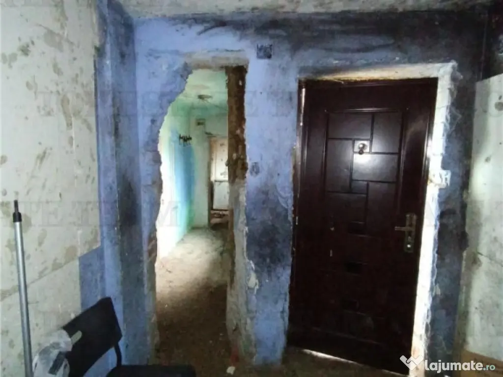 Casa demolabila pe teren intravilan de 234 mp in Bucuresti z 