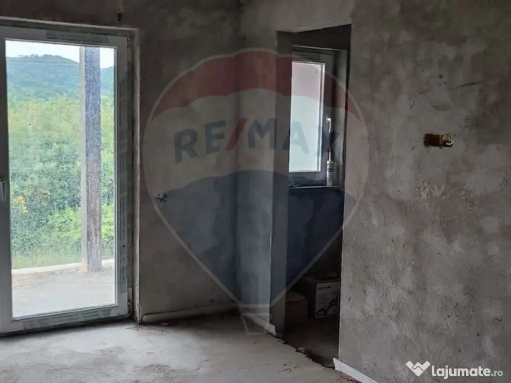 CASĂ DE VÂNZARE în Tăuții Măgherăus