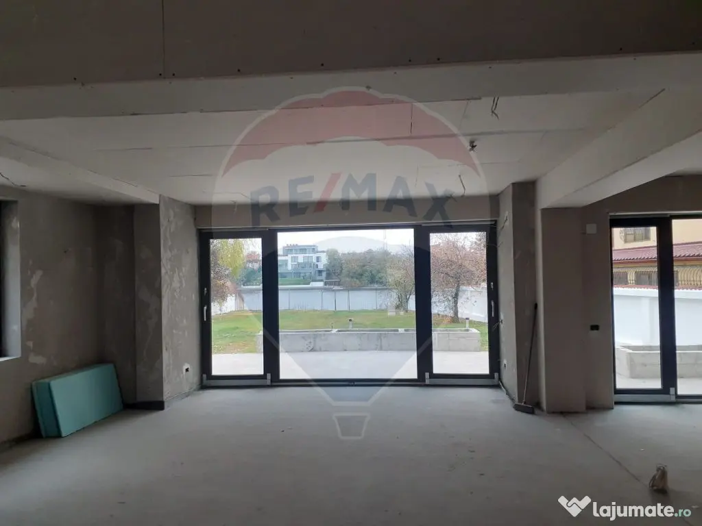 Vila D+P+E+M, 8 camere, 520 mp, Mogosoaia/Ilfov 