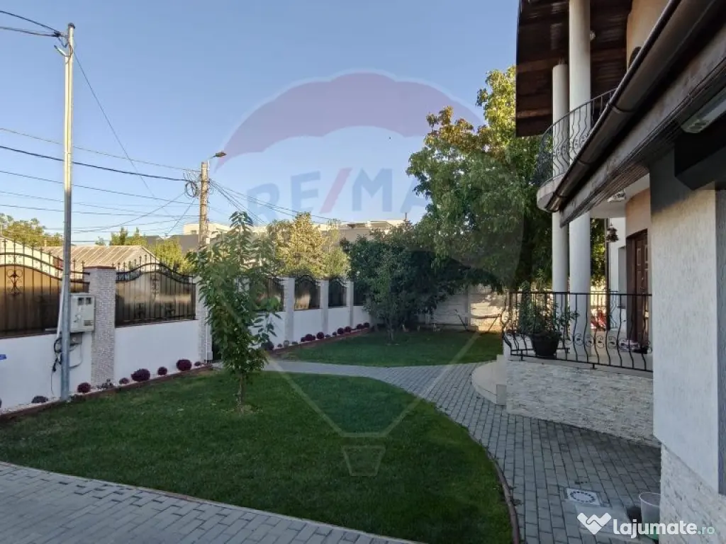 DE VANZARE Vila cu piscina Zona Colentina 