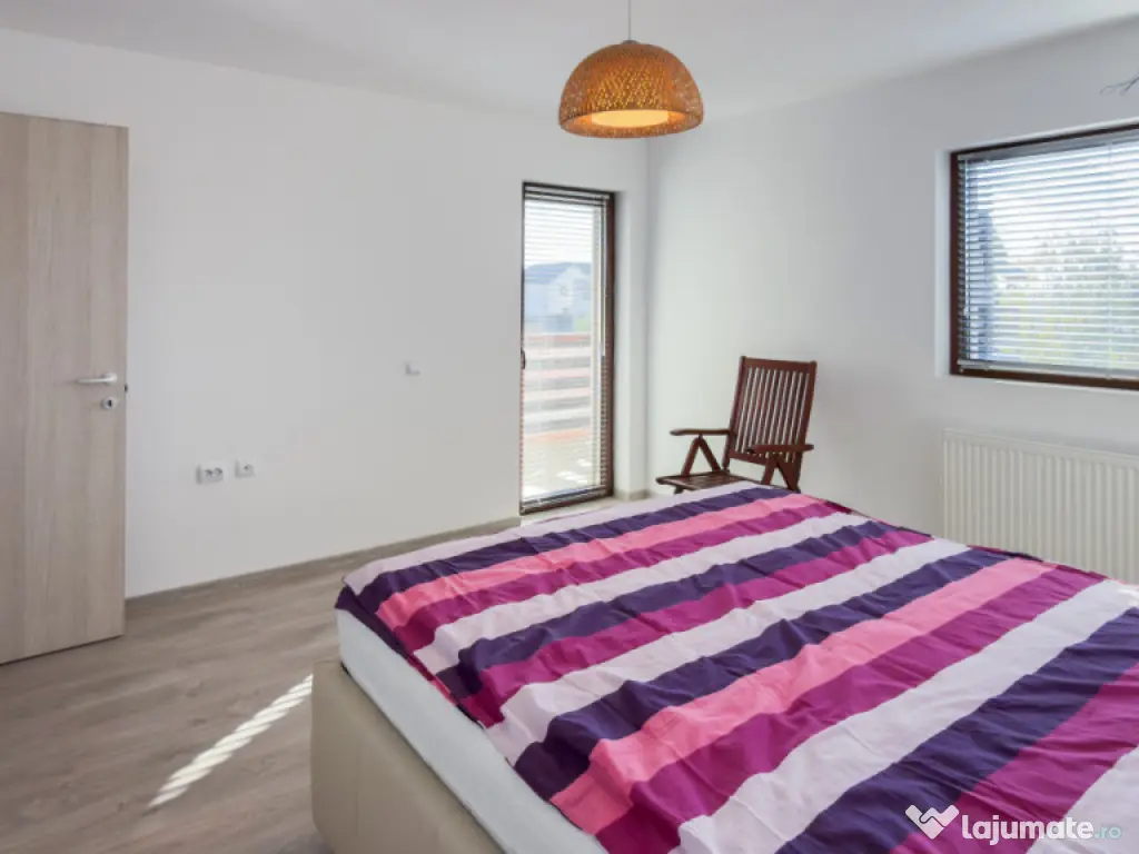 Vila vanzare Sabareni , teren 1876 mp 