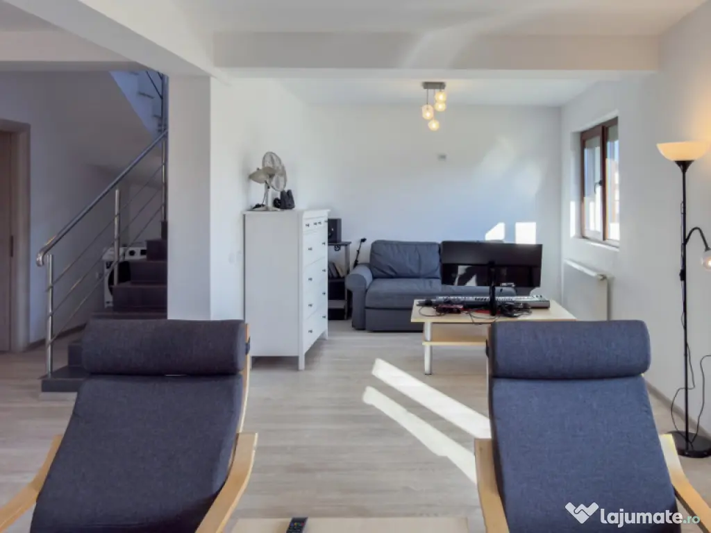 Vila vanzare Sabareni , teren 1876 mp 