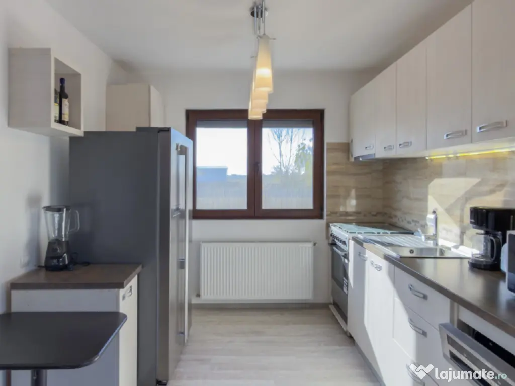 Vila vanzare Sabareni , teren 1876 mp 