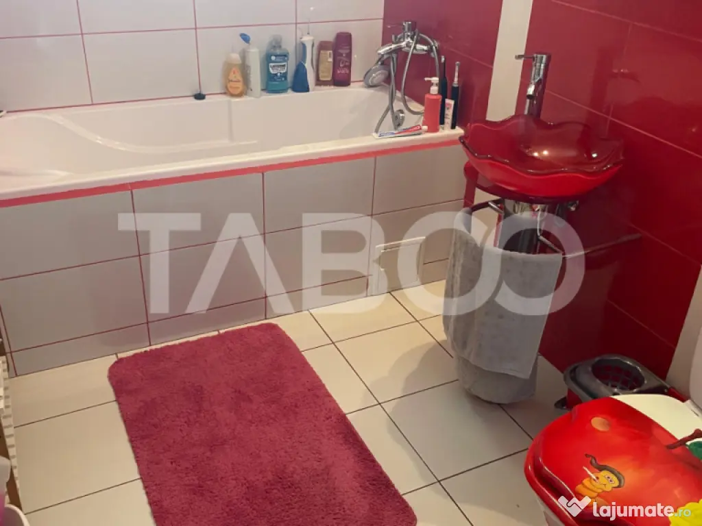 Apartament spatios de vanzare cu terasa si gratar in Arhitec