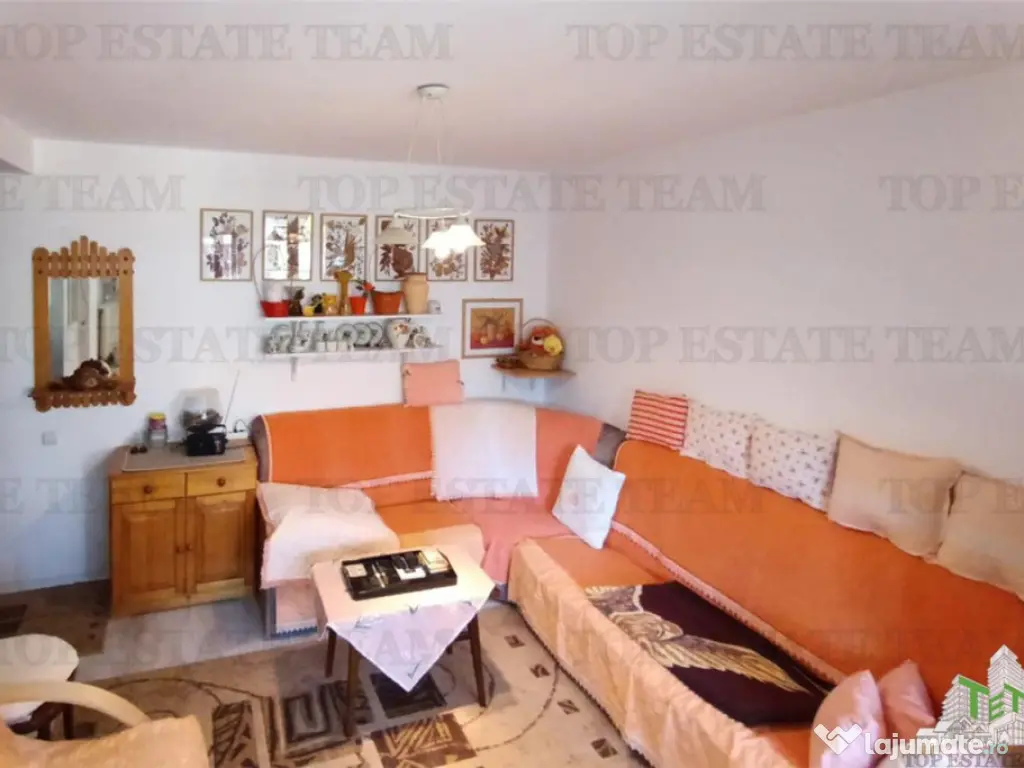 Apartament 2 camere zona Titan, curte proprie 37mp in vila 