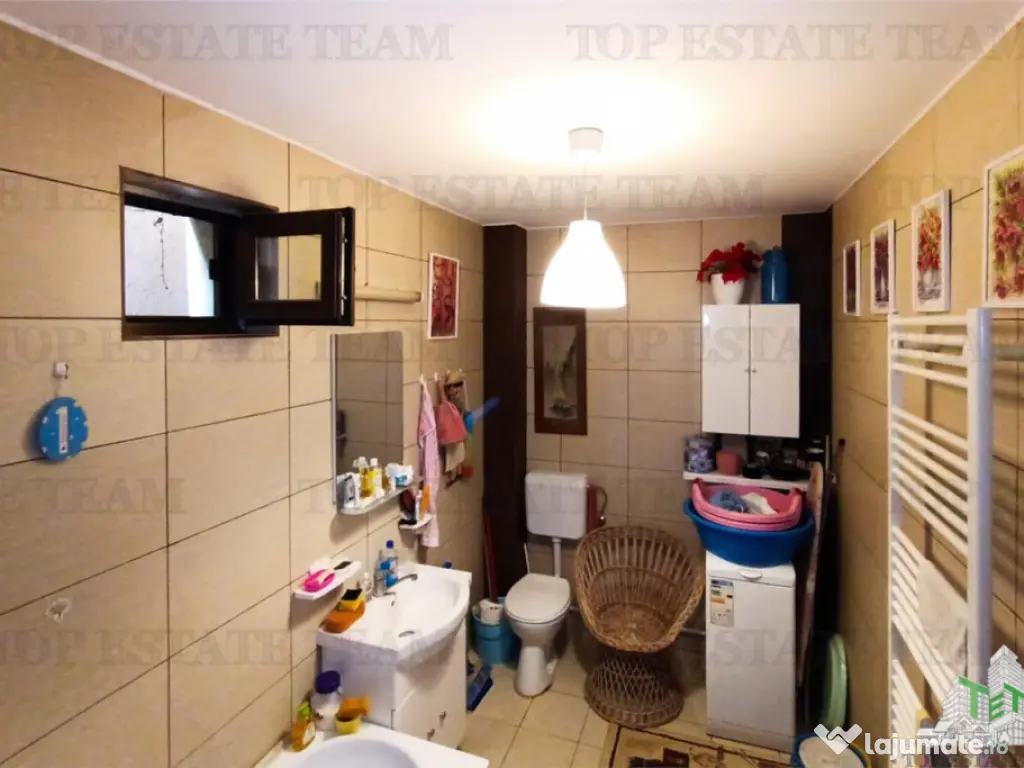 Apartament 2 camere zona Titan, curte proprie 37mp in vila 