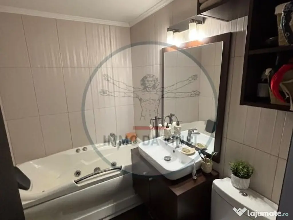 Vând apartament 3 camere Între Lacuri