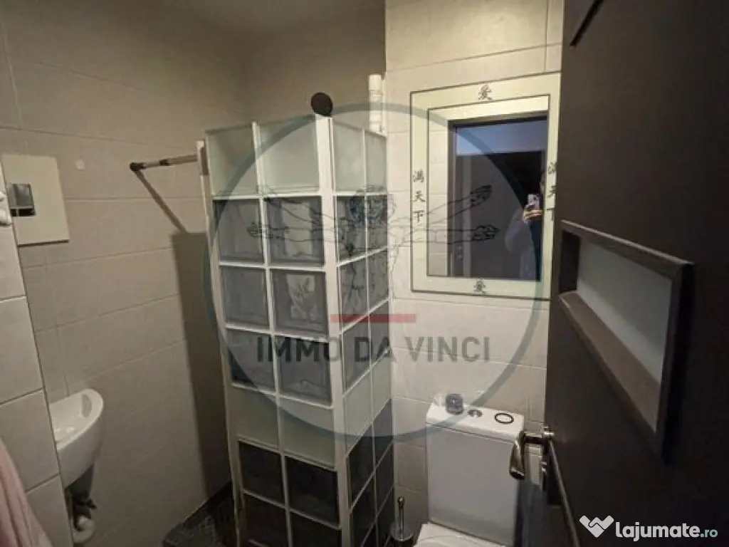 Vând apartament 3 camere Între Lacuri