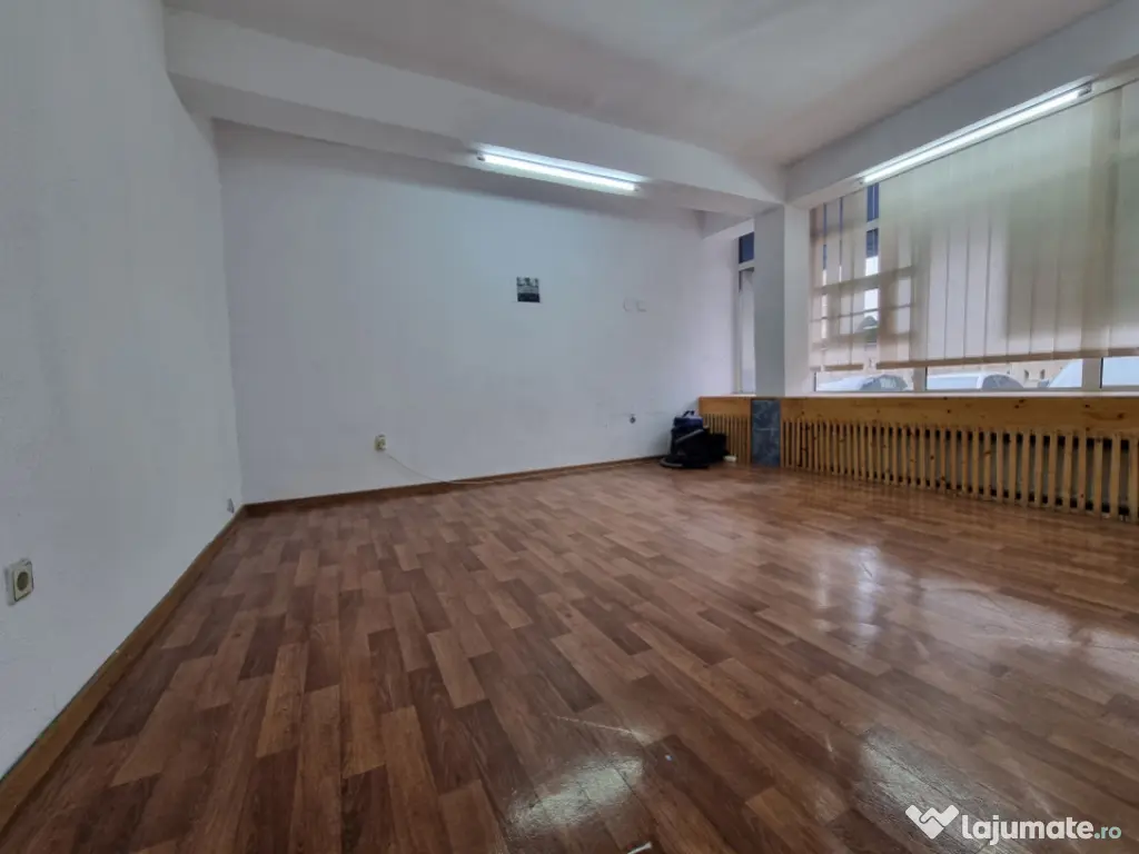 Piața Centrală/ spațiu comercial- 70 mp/ parter + etaj/ l 