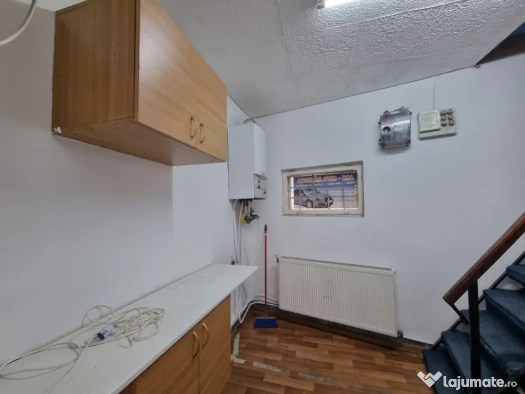 Piața Centrală/ spațiu comercial- 70 mp/ parter + etaj/ l 
