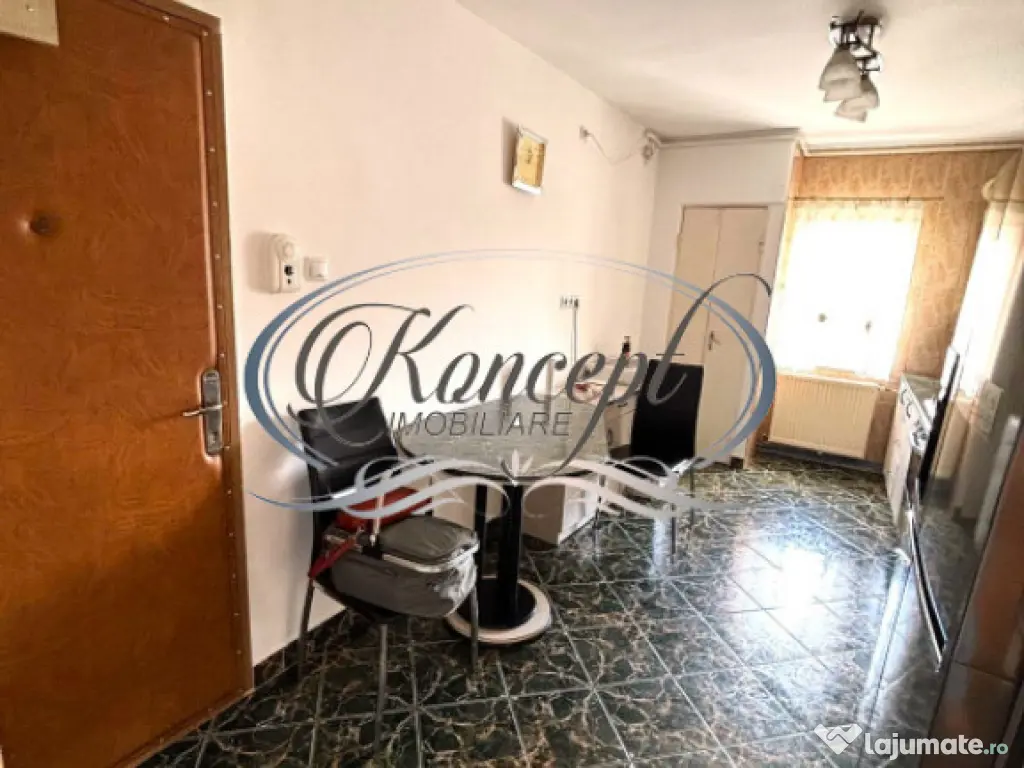 Apartament spatios si luminos cu priveliste spre oras, zona