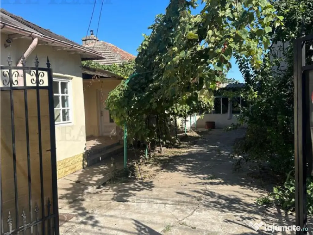 Teren intravilan constructii 743 mp zona Dacia Constanta 