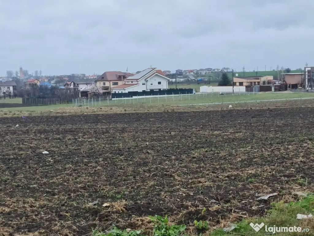 Vanzari terenuri in Tuzla