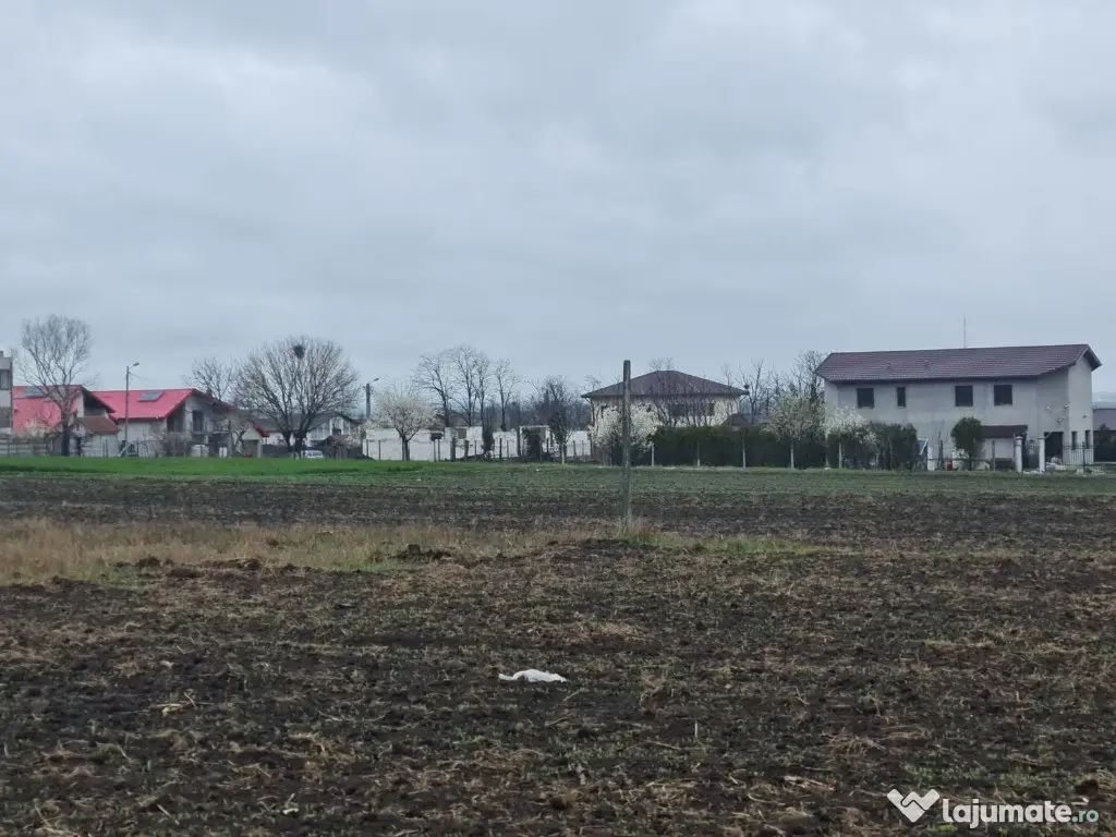 Vanzari terenuri in Tuzla