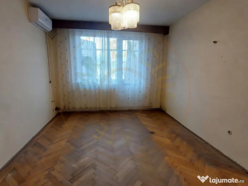 Apartament 3 camere la cativa pasi de centru Pitesti