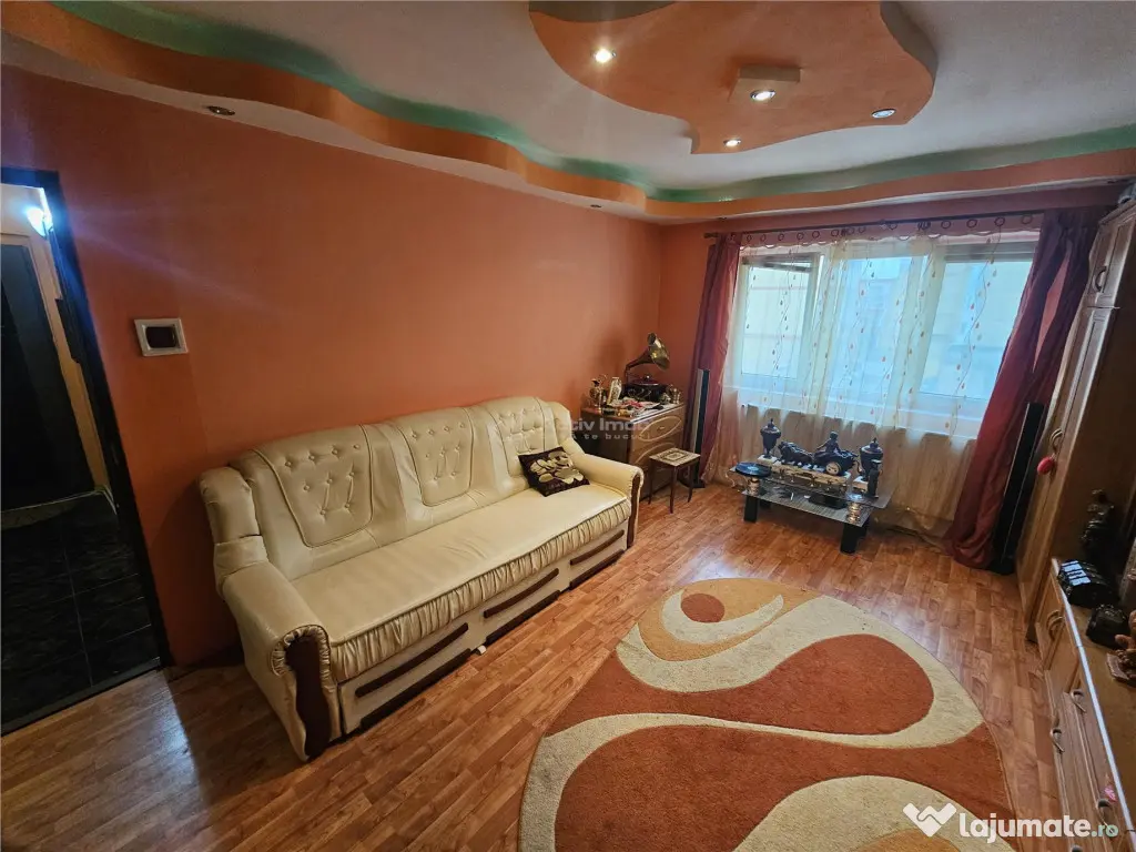 Resita, 3 Cam. Dec., Micro 4 