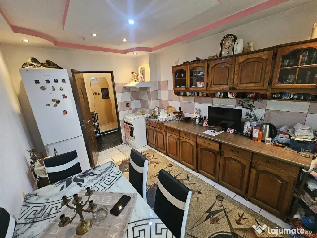 Resita, 3 Cam. Dec., Micro 4 