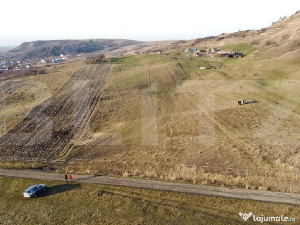 De vanzare teren Chinteni cu panorama