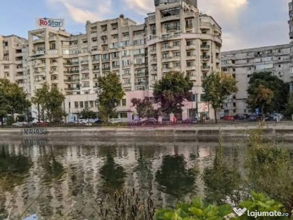 Vanzare apartament de 4 camere in zona bd Unirii-Casa Pop... 