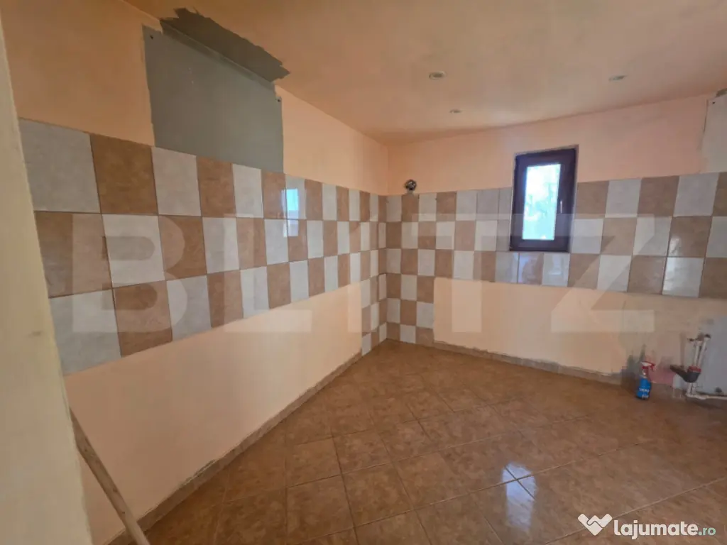 Casuta de vanzare, 149 mp utili, teren 1700 mp, Targoviste-z