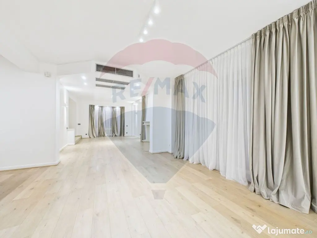 Casă / Vilă Pipera cu 7 camere de închiriat