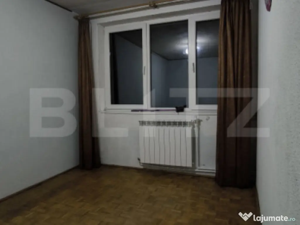 Apartament 2 camere, decomandat, etaj intermediar, zona Poli