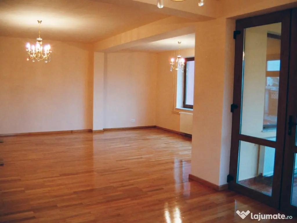 Vilă premium 5 camere Pipera – Jolie Ville,Curte 270 