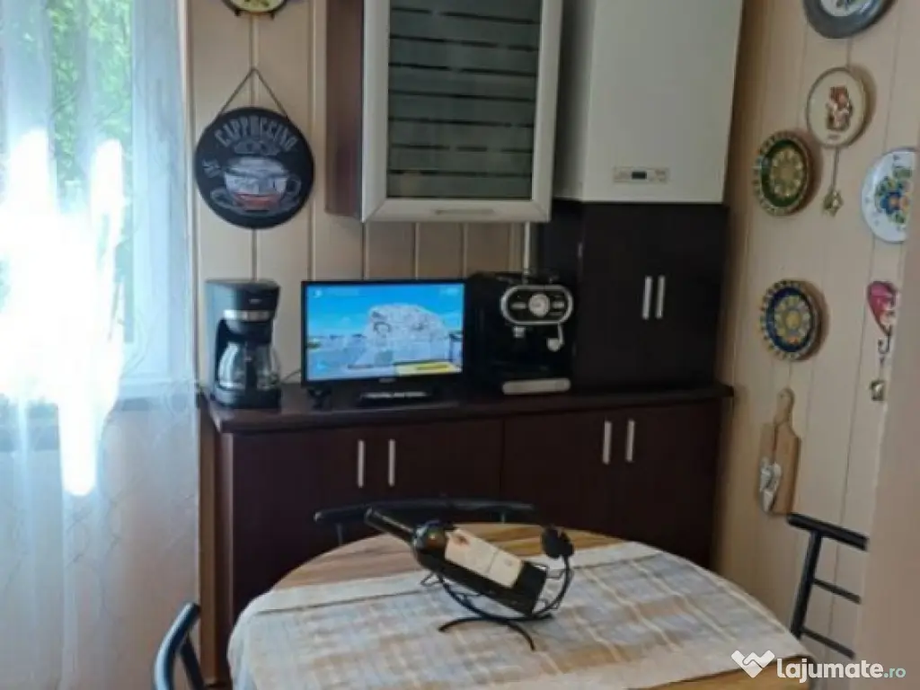 Apartament 2 camere, semidecomandat - zona Astra