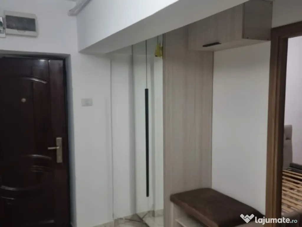 Apartament cu 2 camere decomandate zona Burdujeni