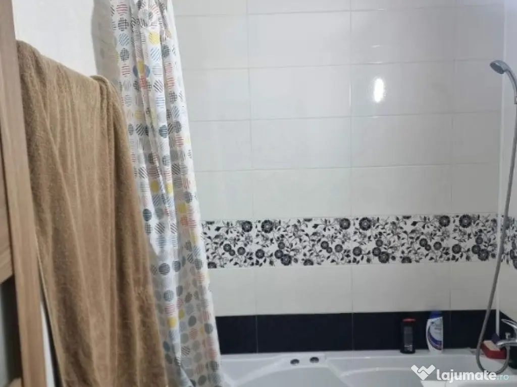 Apartament cu 2 camere decomandate zona Burdujeni