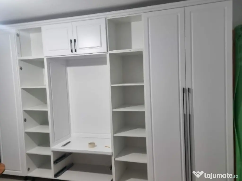 Apartament cu 2 camere decomandate zona Burdujeni