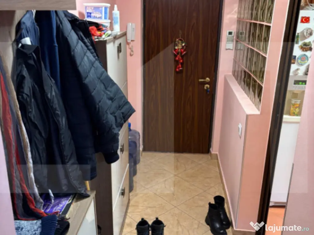 De vanzare - apartament 3 camere – Giulești