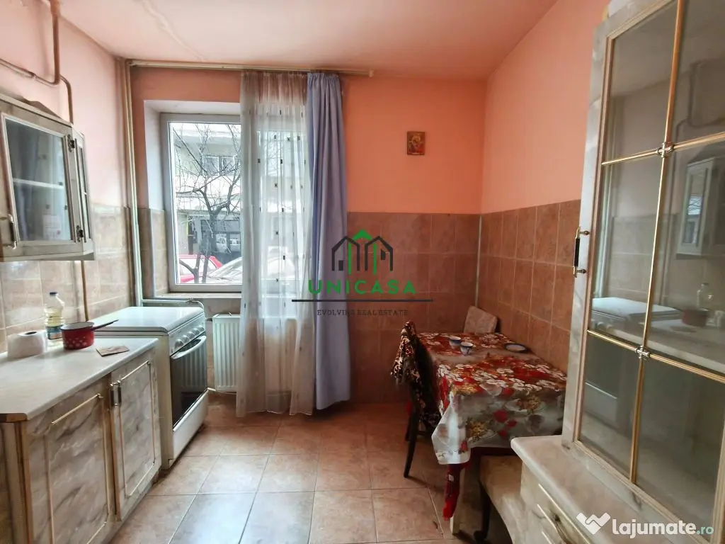 Apartament 3 camere/Piata Centrala 