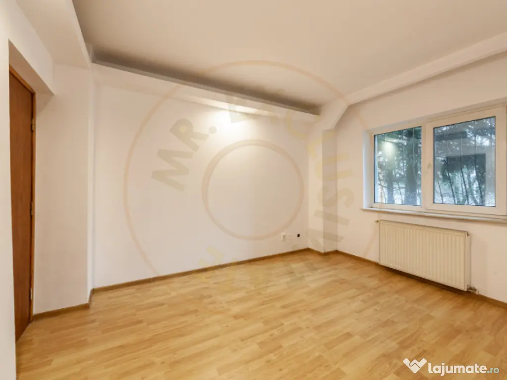 Apartament 5 camere parter zona Rolast-Jumbo