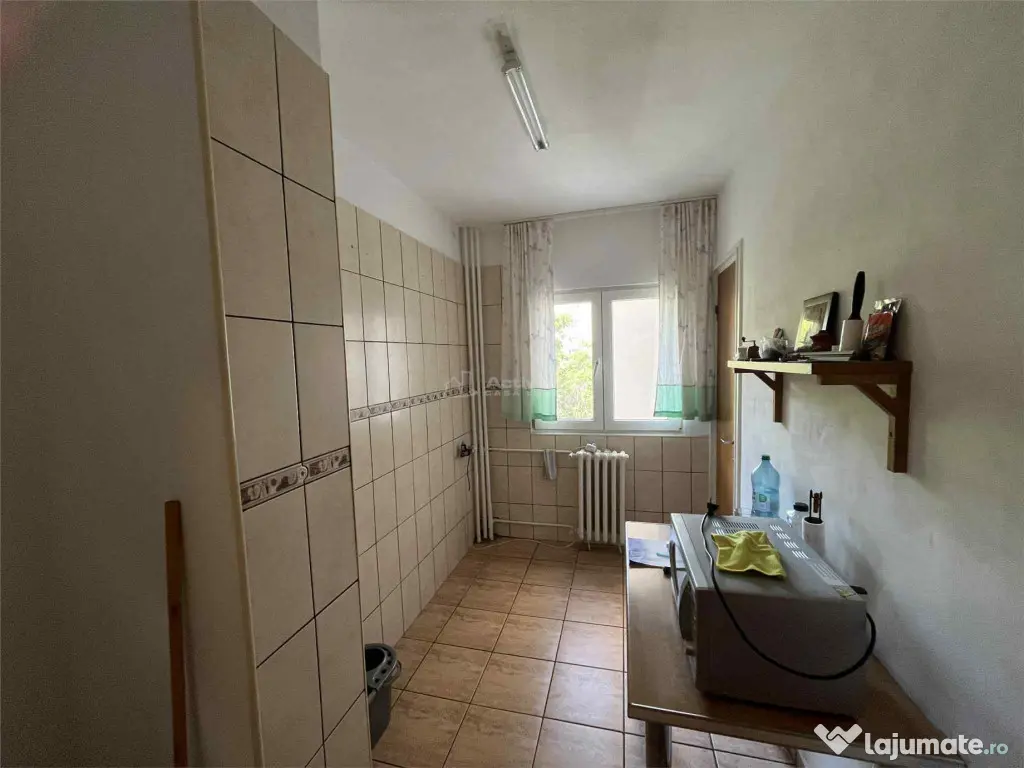 Apartament 3 camere - decomandat - Dr.Felix 