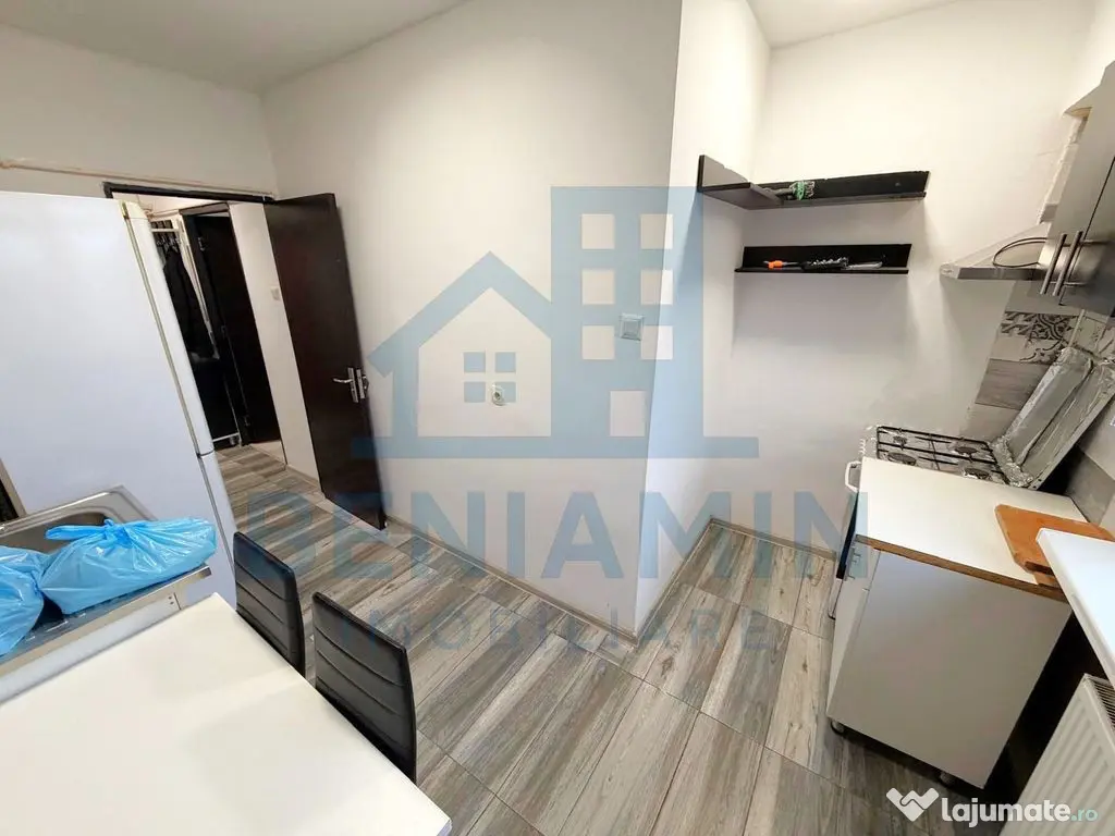 2 Decomandate Mobilat Utilat Calea Bucuresti Rotonda 52mp 