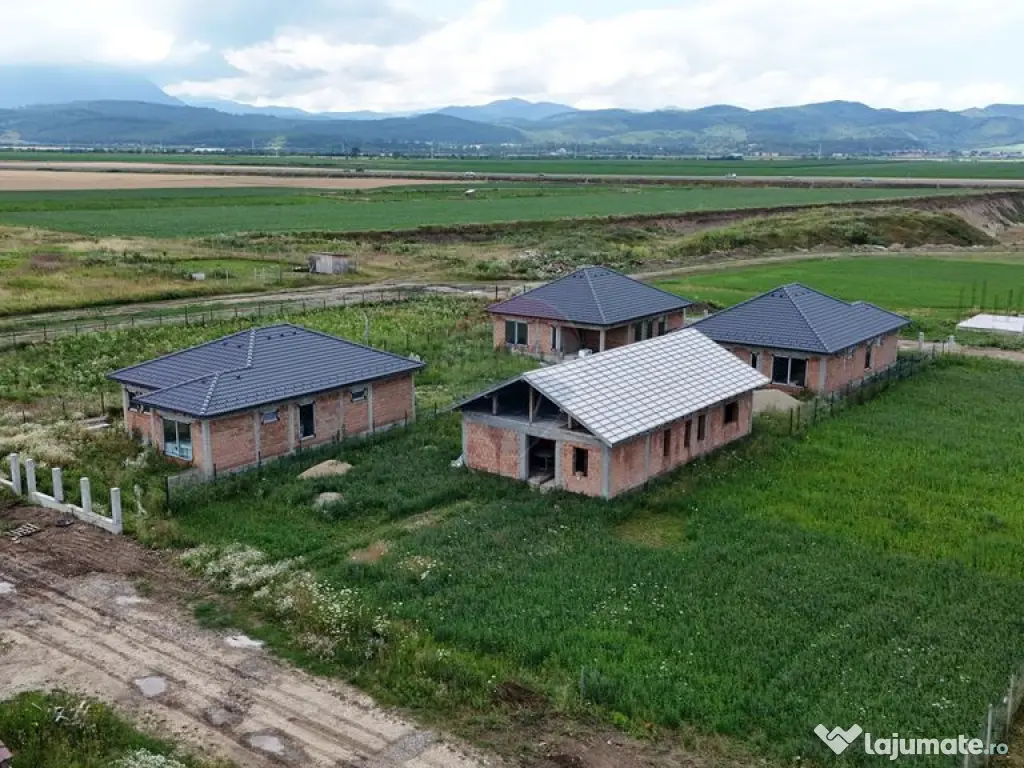 Comision 0! Casă la Roșu + Teren 500 mp – Cristian - ... 