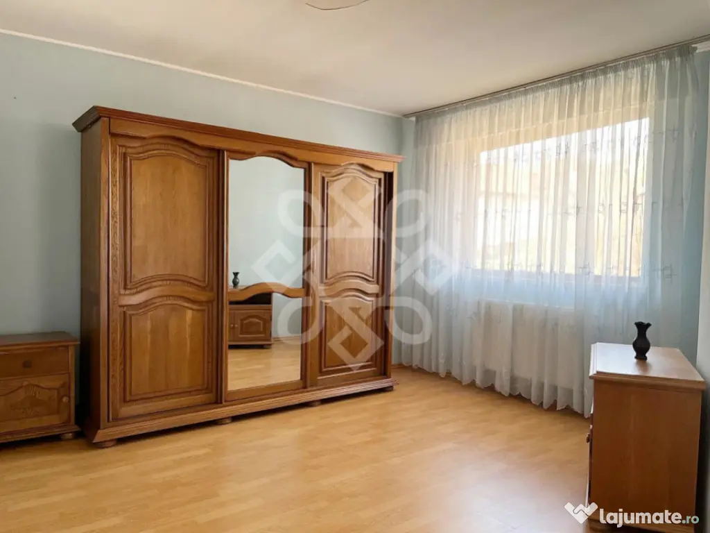 Vila cu teren 1270 mp pe Malul Crisului, Facliei Oradea 