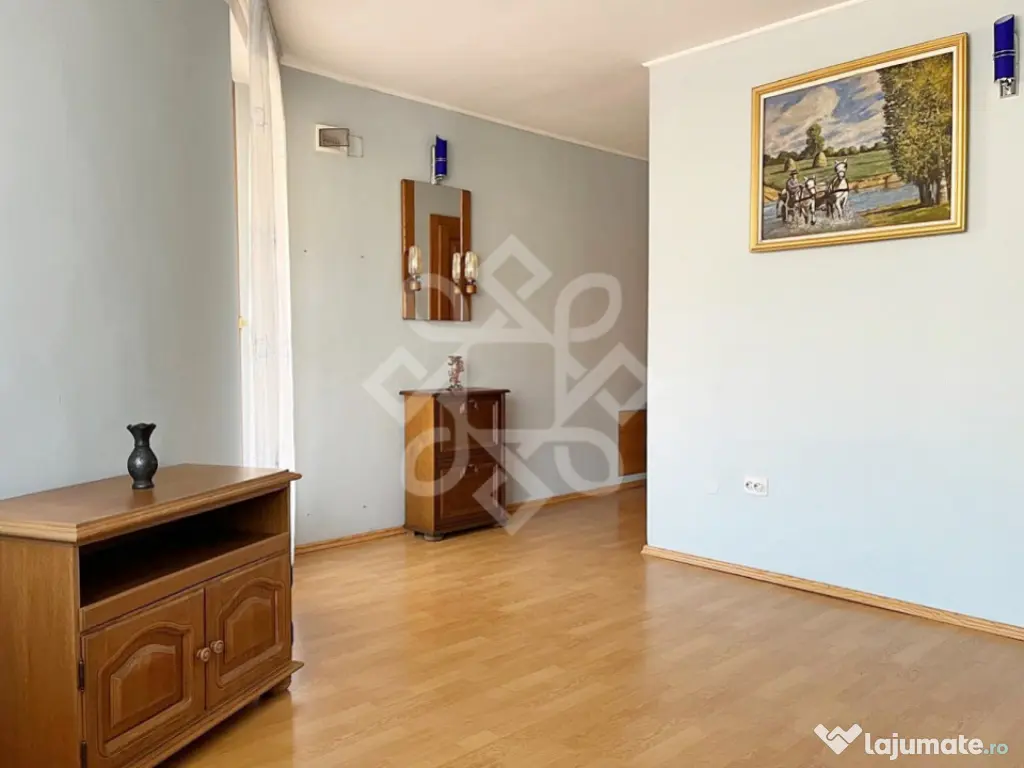 Vila cu teren 1270 mp pe Malul Crisului, Facliei Oradea 