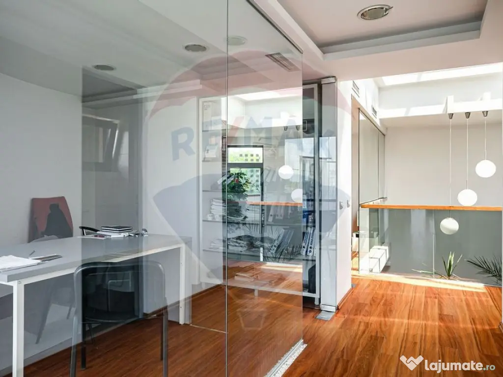 Clădire de birouri Micalaca pe principală, vad si vizib... 