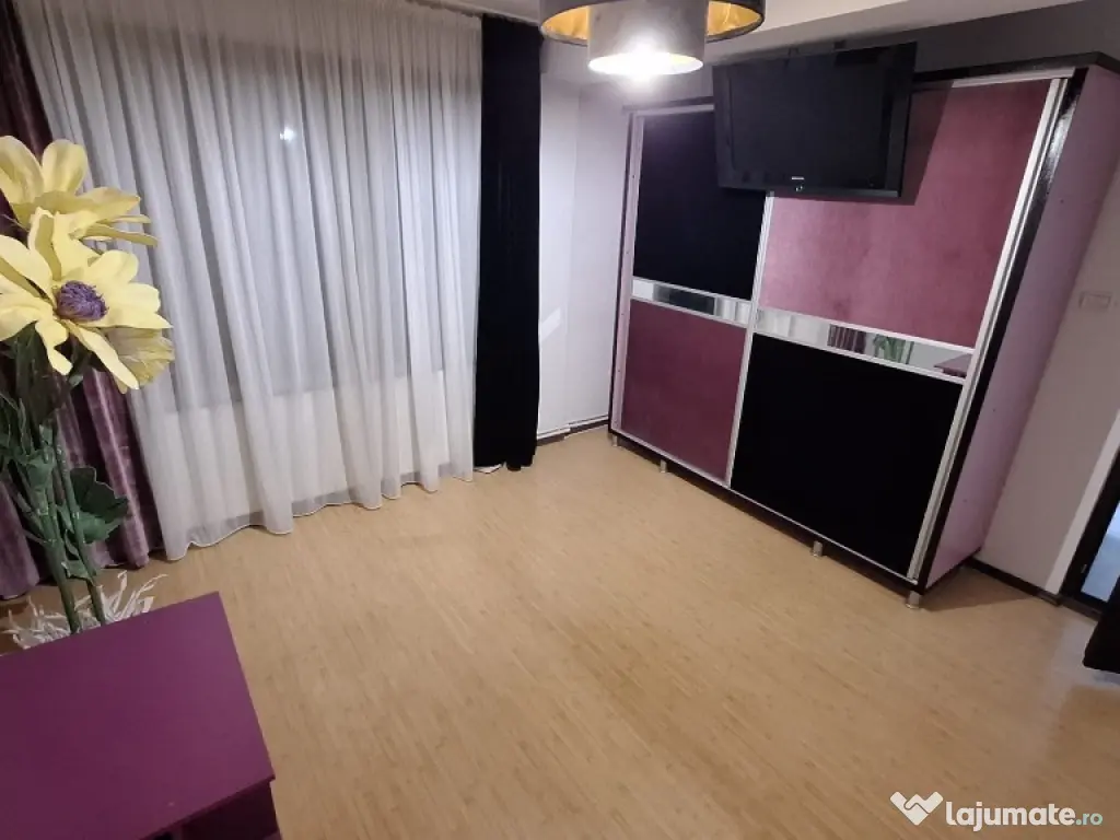 Apartament de inchiriat in Constanta, Km 4/ 5 - 5 camere 