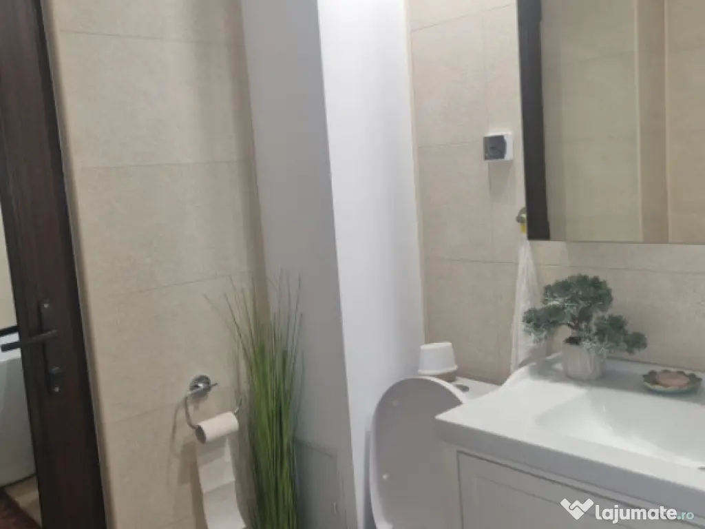 E3, etaj 2, decomandat, renovat, centrala termica 