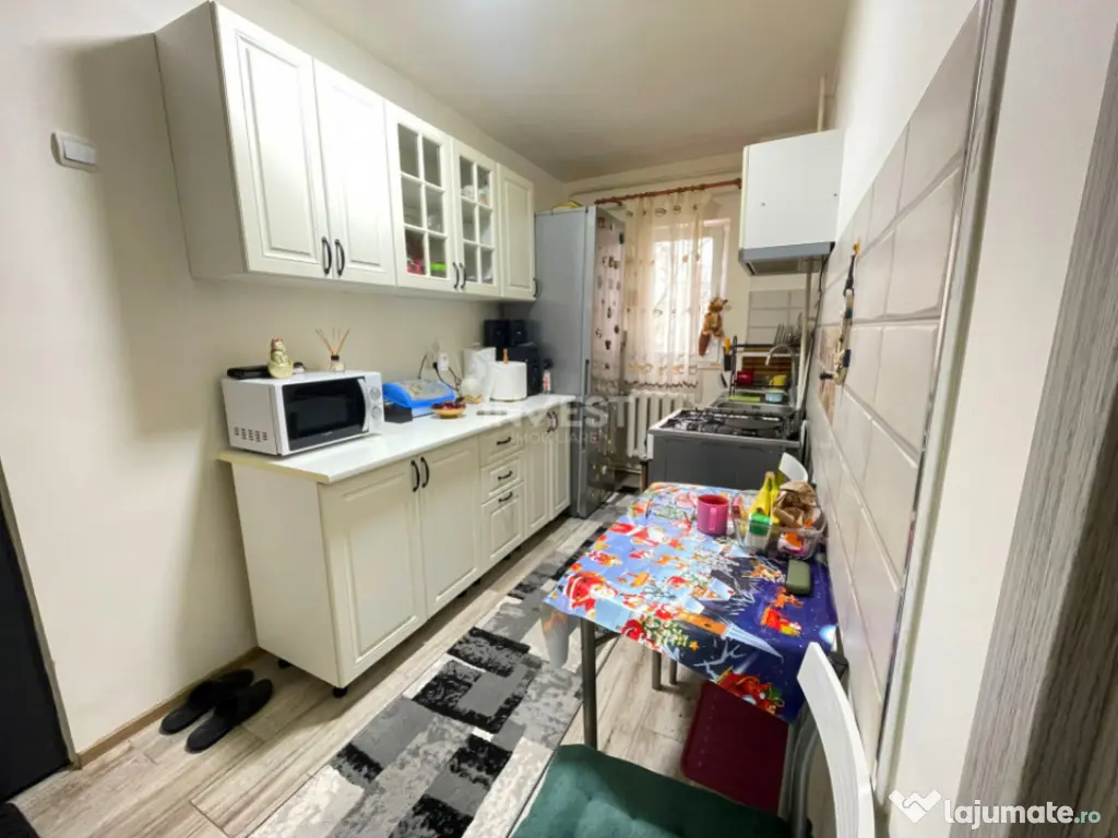 Apartament 2 camere-Baza 3-etaj 1-bloc 1978 