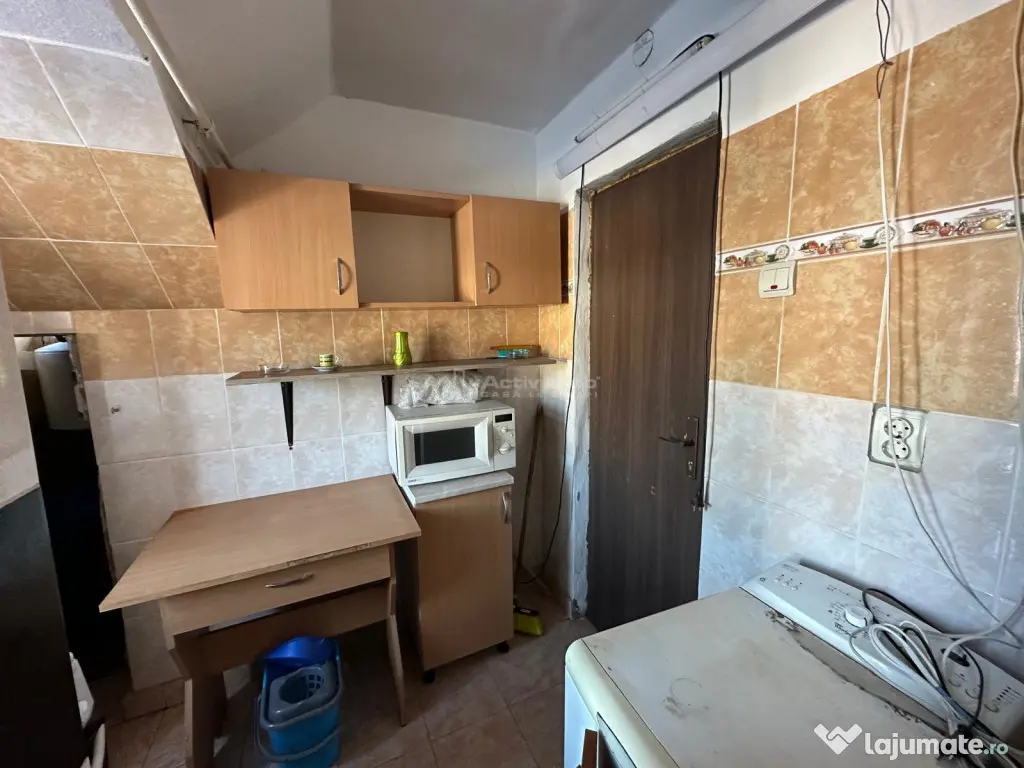 Resita, 1 Camera Bucat.si Baie,zona Lunca 