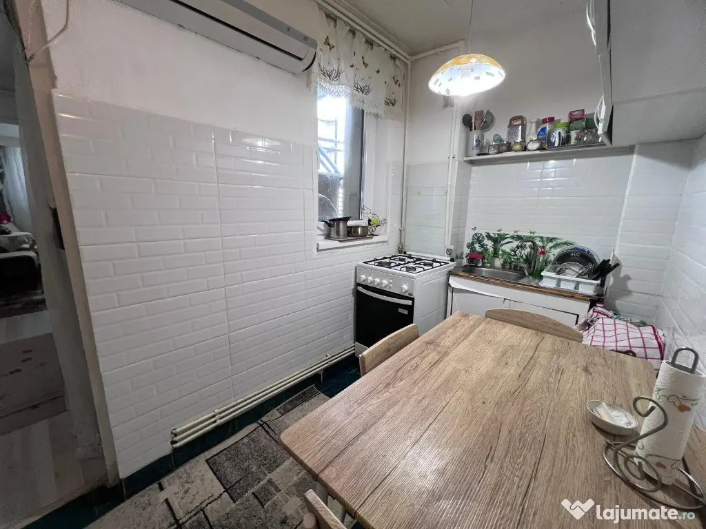 Apartament 2 camere, zona Uzo-Balcan 