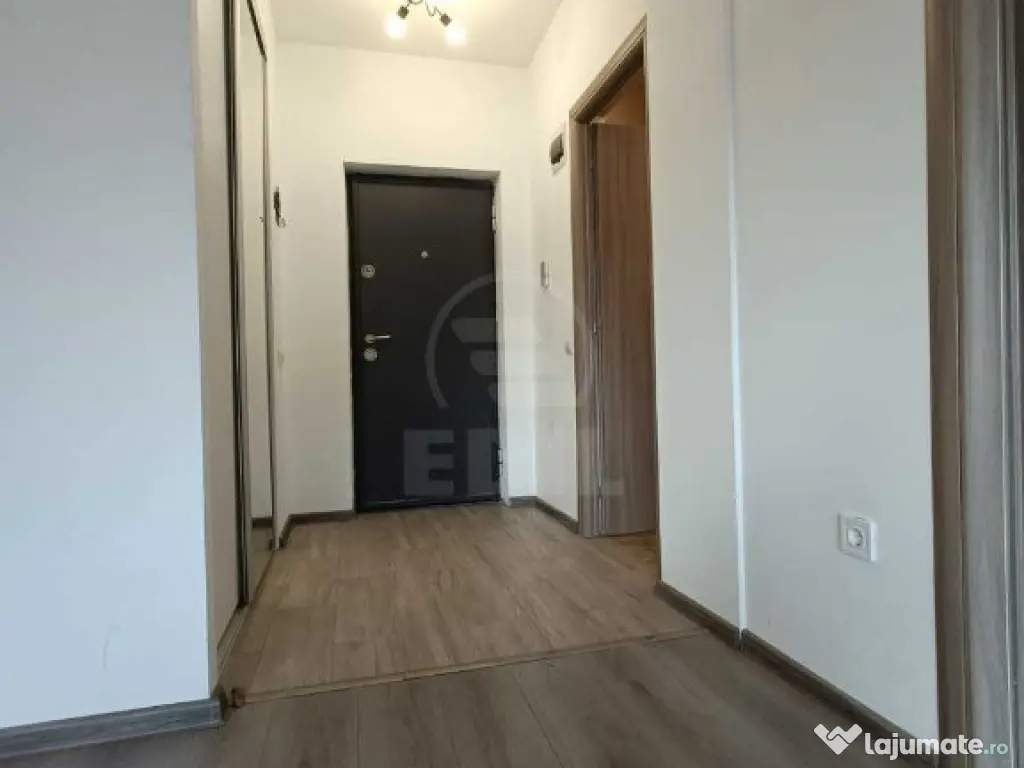 Apartament 2 camere,semidecomandat,zona SubCetate