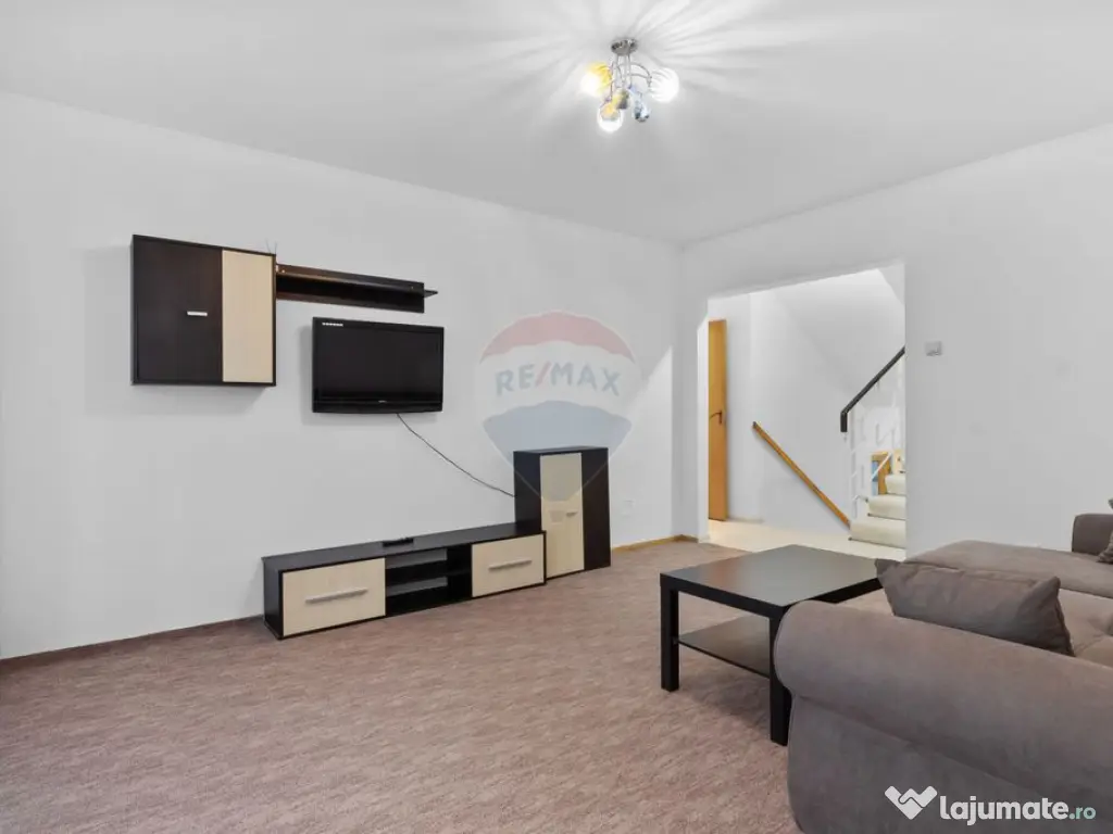 Apartament cu 3 camere NOU RENOVAT, PRIMA ÎNCHIRIER - zo... 